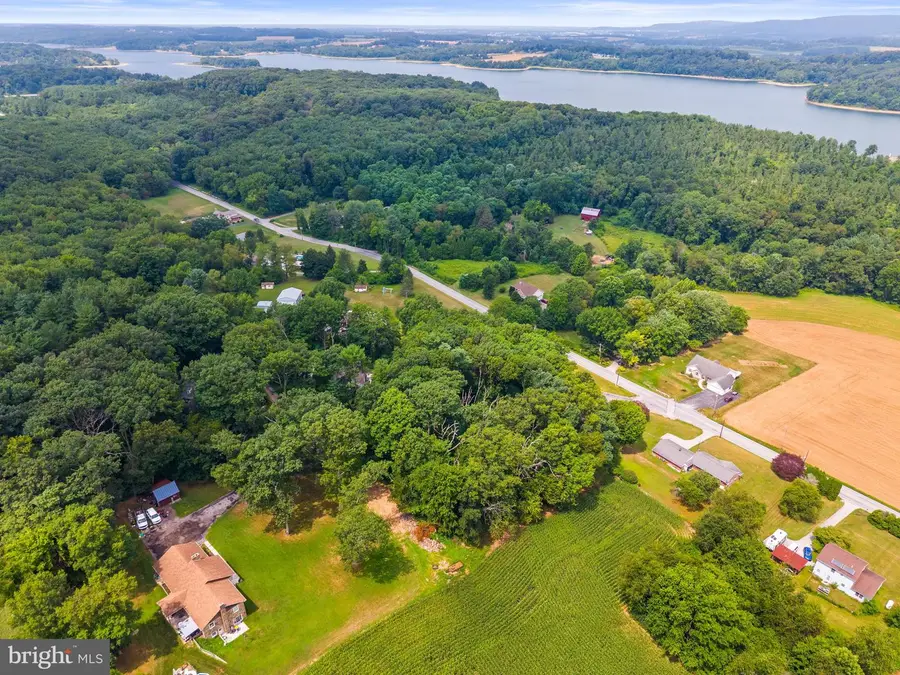 Oak Tree Ln, Spring Grove, PA 17362 - #3