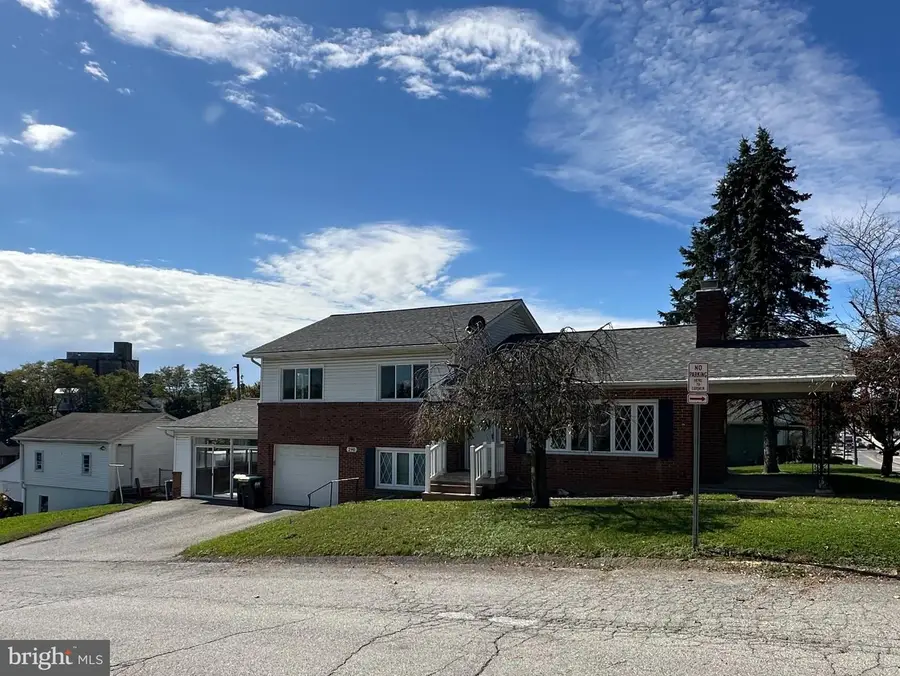 290 E Broadway, Red Lion, PA 17356 - #3