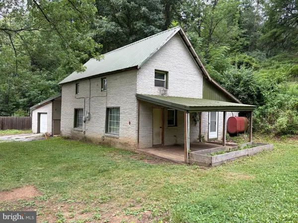 17 Water St, YORK, PA 17403