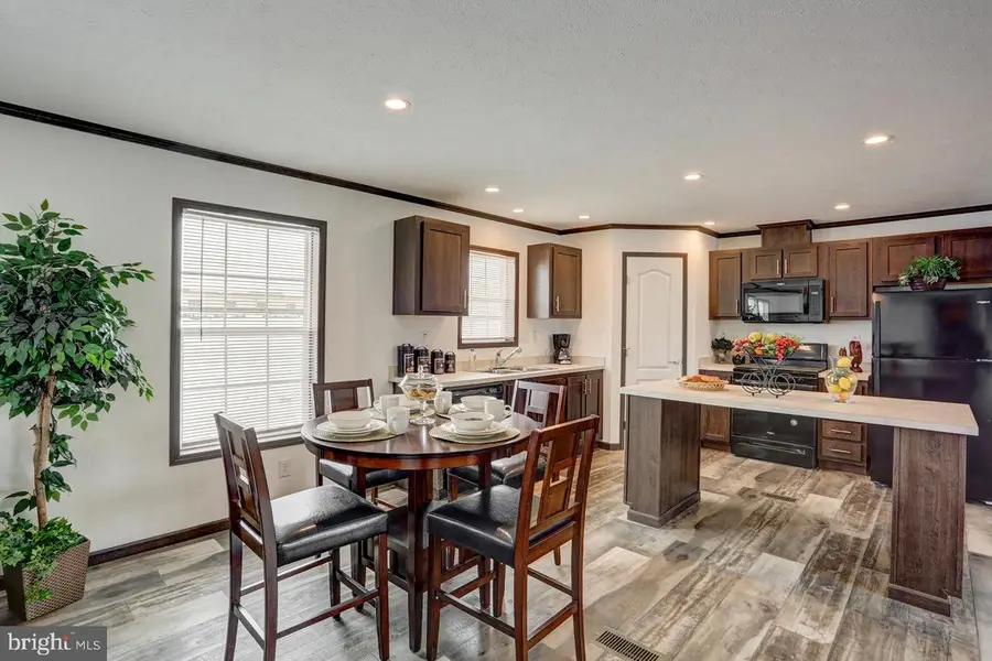 176 Omaha Ave, Dover, PA 17315 - #3