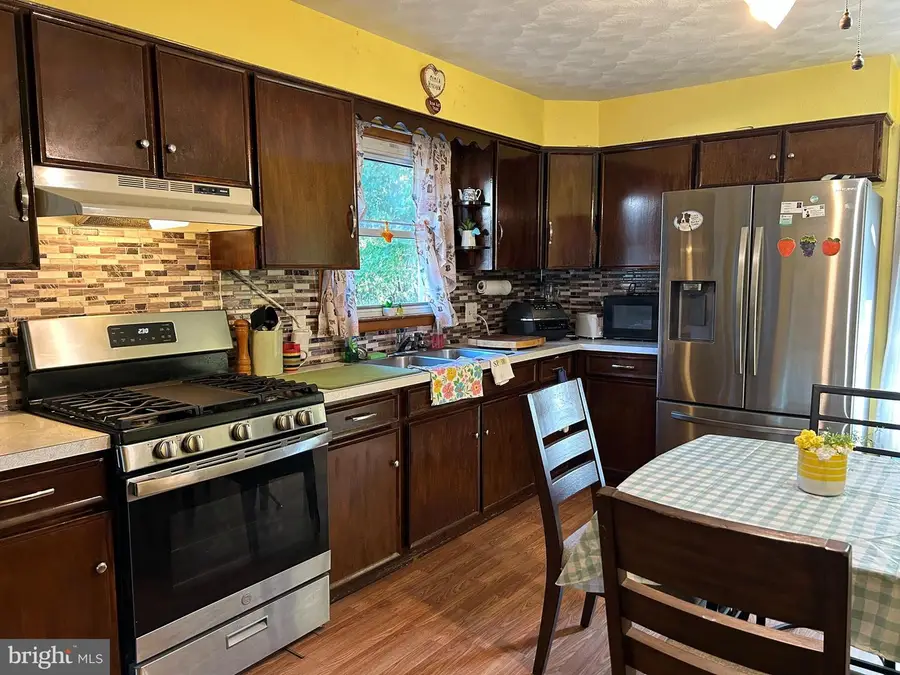 22 S Biesecker Rd, York, PA 17408 - #2