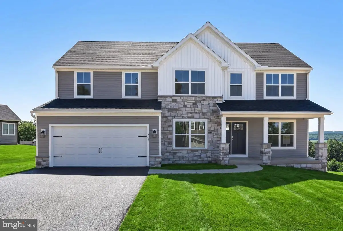 321 Greenwood Rd, Spring Grove, PA 17362 - #1