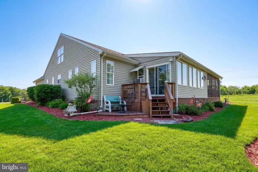 1738 Boxwood Ct, Dover, PA 17315 - #2