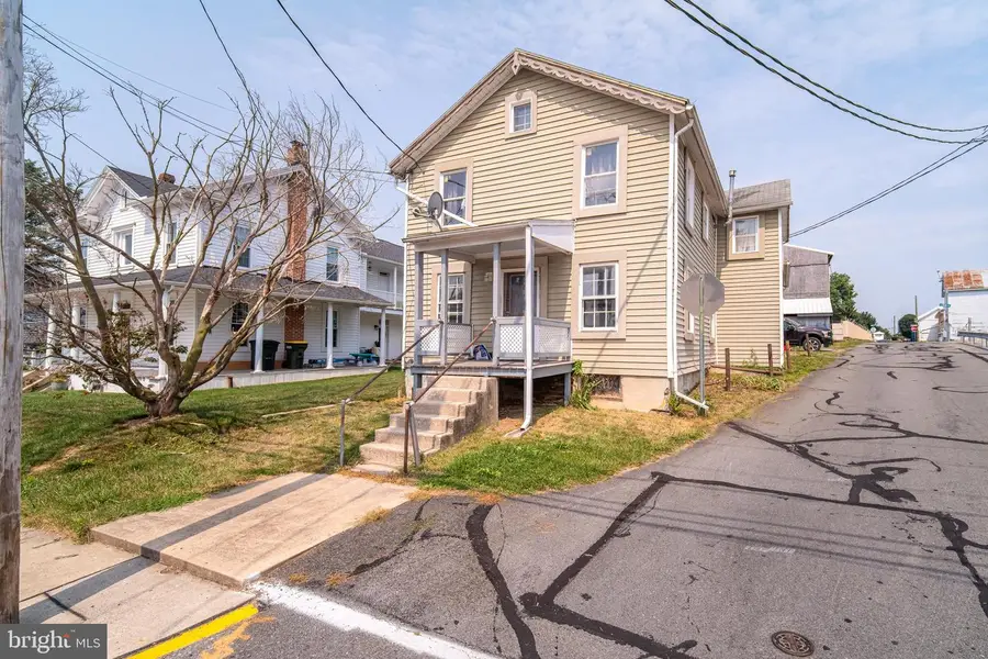 5 W Maple St, East Prospect, PA 17317 - #2