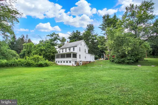 7640 Intersection Rd, GLEN ROCK, PA 17327