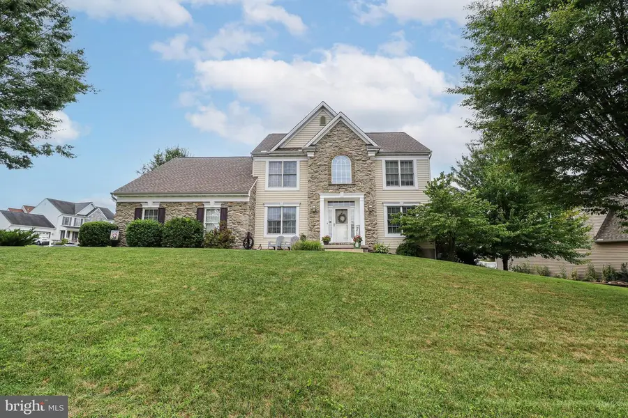 115 Angela Ln, York, PA 17402 - #2
