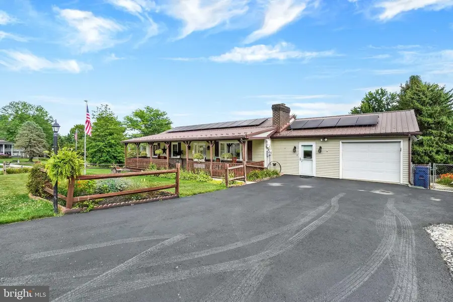 1926 Cedar Dr, Spring Grove, PA 17362 - #3