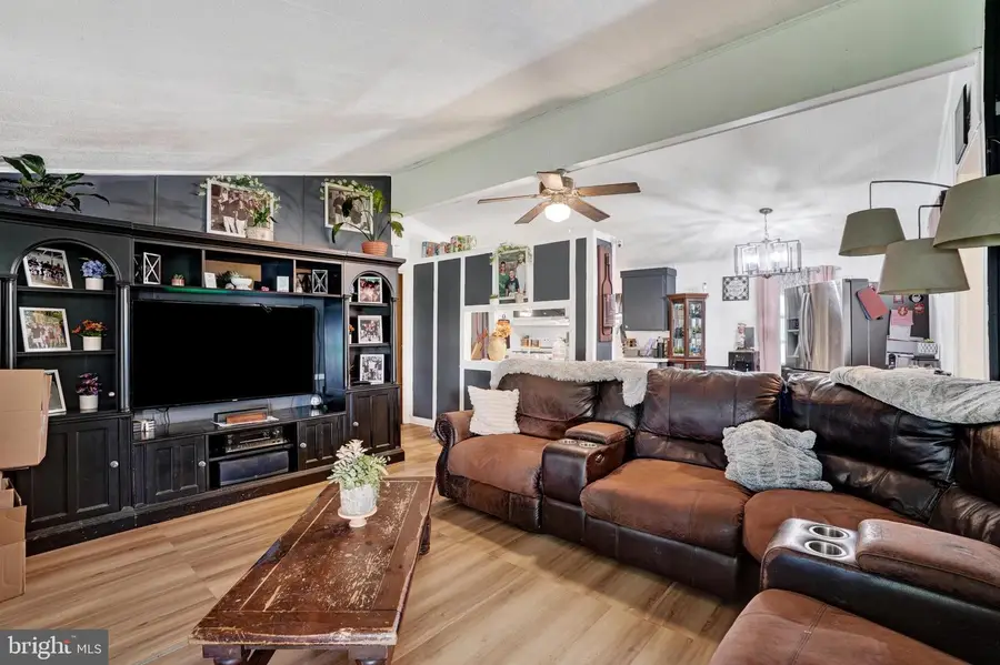 4244 Leah Ave, Dover, PA 17315 - #2