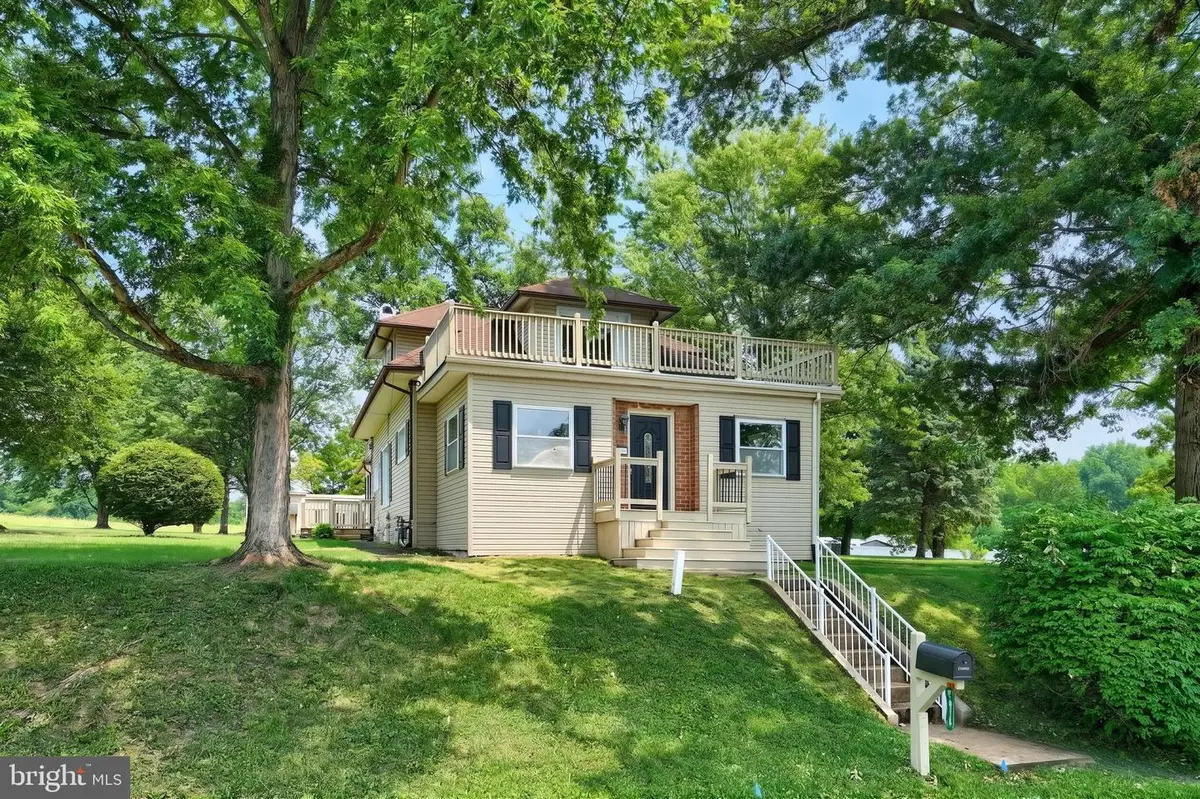 2613 Broad St, York, PA 17408 - #1