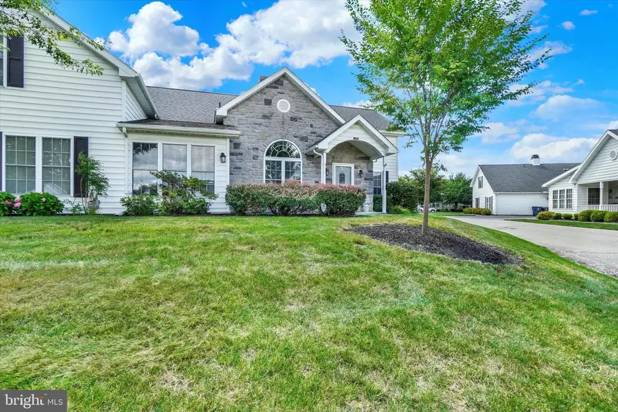 2170 Knob Hill Rd, York, PA 17403 - #2