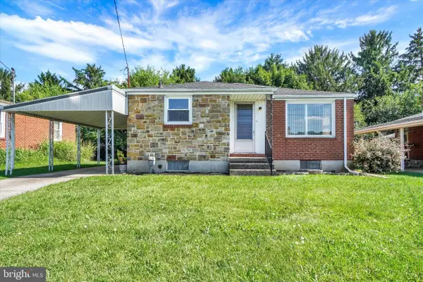 130 Knoll Lane, YORK, PA 17406
