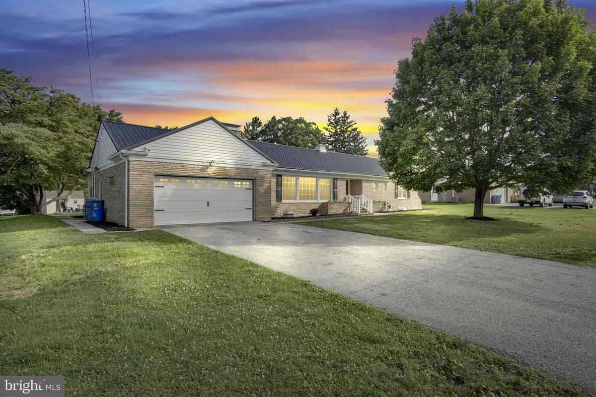 5631 Lischeys Church Rd, Spring Grove, PA 17362 - #1