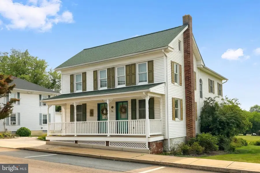 34 N Main St, York New Salem, PA 17371 - #3
