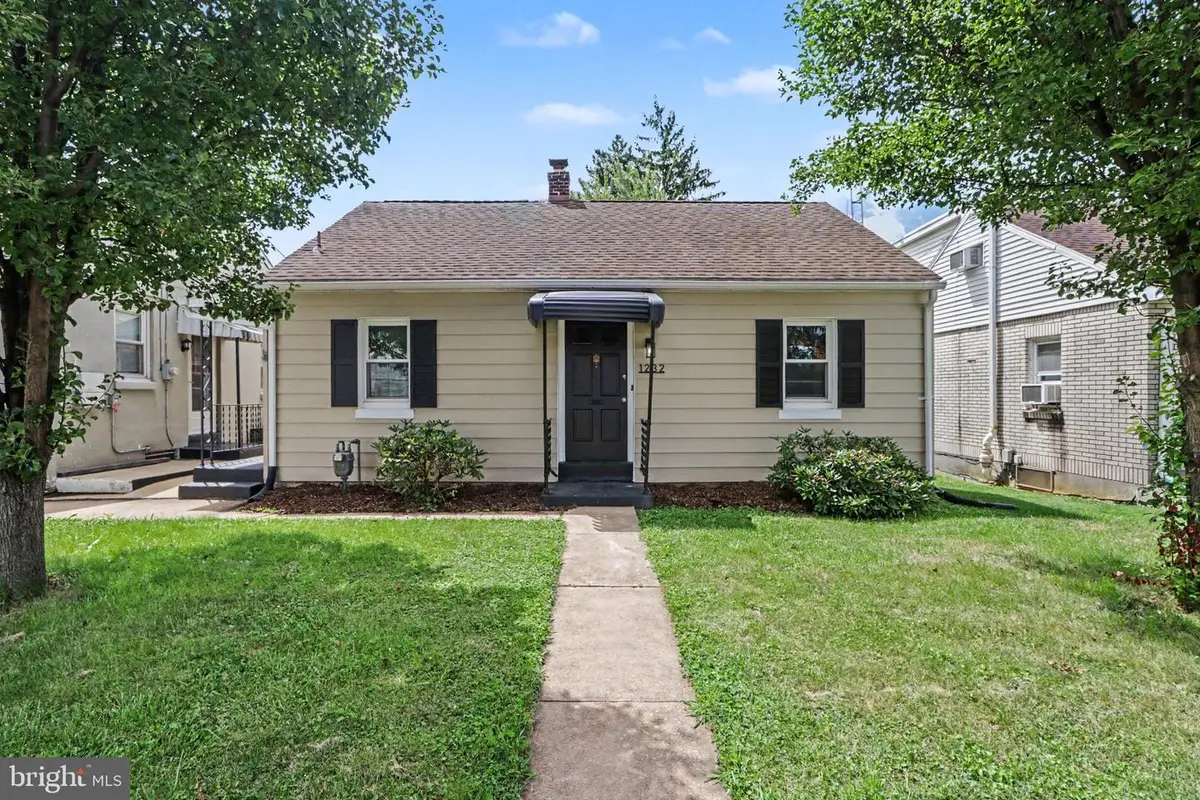 1232 Elm St, York, PA 17403 - #1