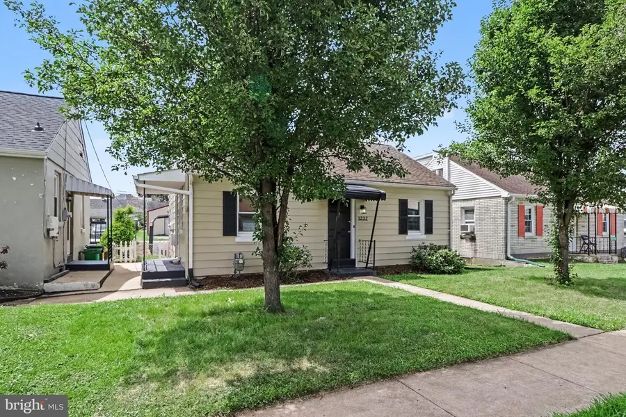 1232 Elm St, York, PA 17403 - #2