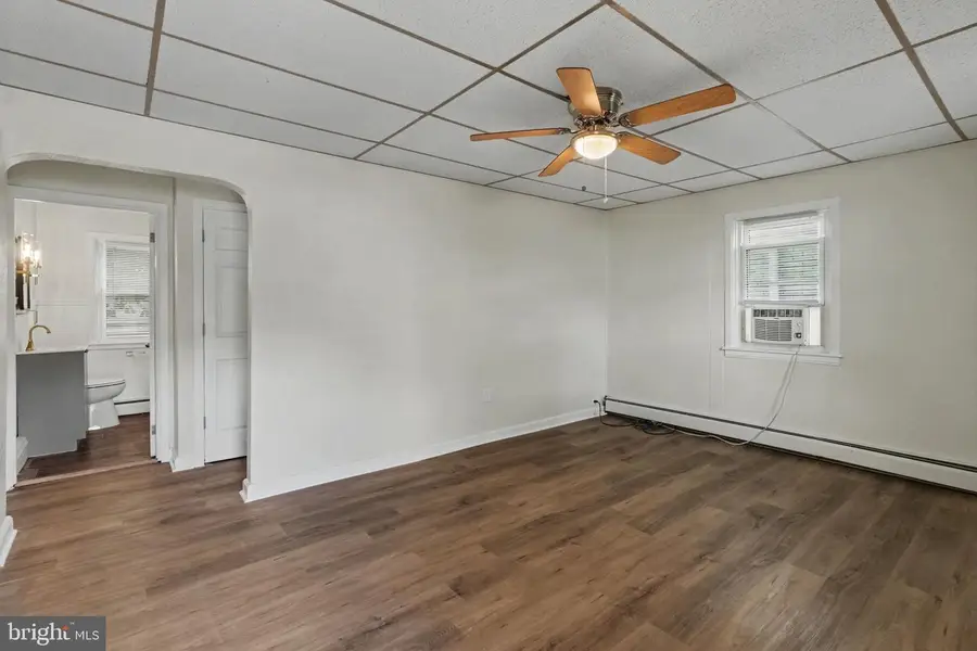 1232 Elm St, York, PA 17403 - #3