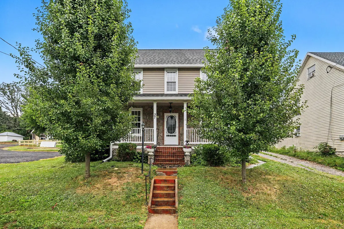 37 High Street, Stewartstown, PA 17363 - #1
