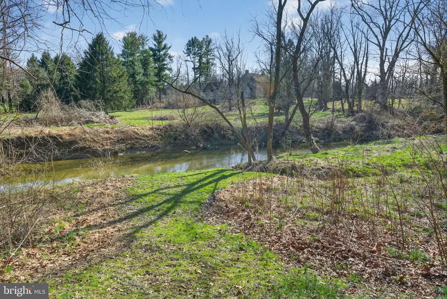 210 Kelly Ln, York, PA 17406 - #3