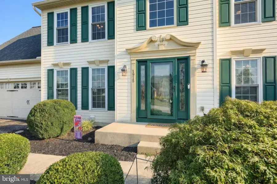 1915 Oak Hills Dr, Hanover, PA 17331 - #3