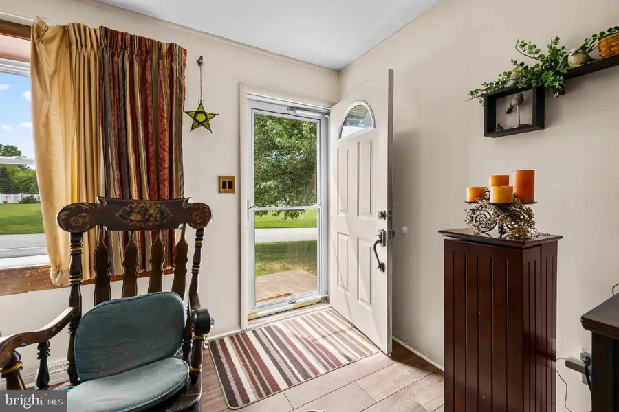 934 Dallas Dr, York, PA 17406 - #3