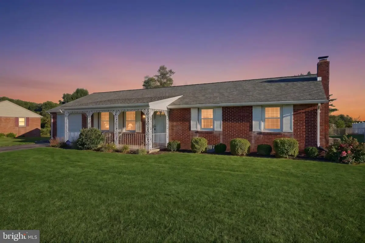 2426 Myers Rd, Spring Grove, PA 17362 - #1