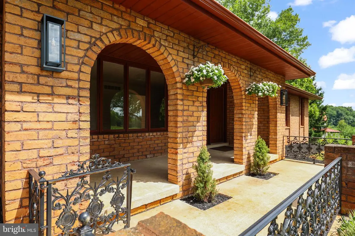 3061 Markle Rd, York, PA 17408 - #1