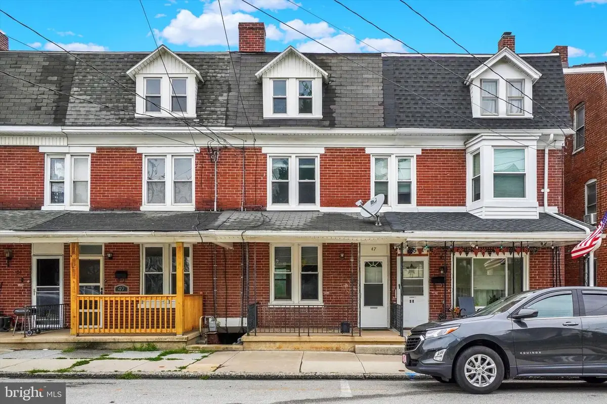 47 W Gay St, Red Lion, PA 17356 - #1