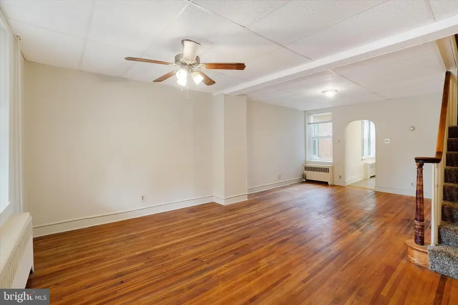 47 W Gay St, Red Lion, PA 17356 - #3