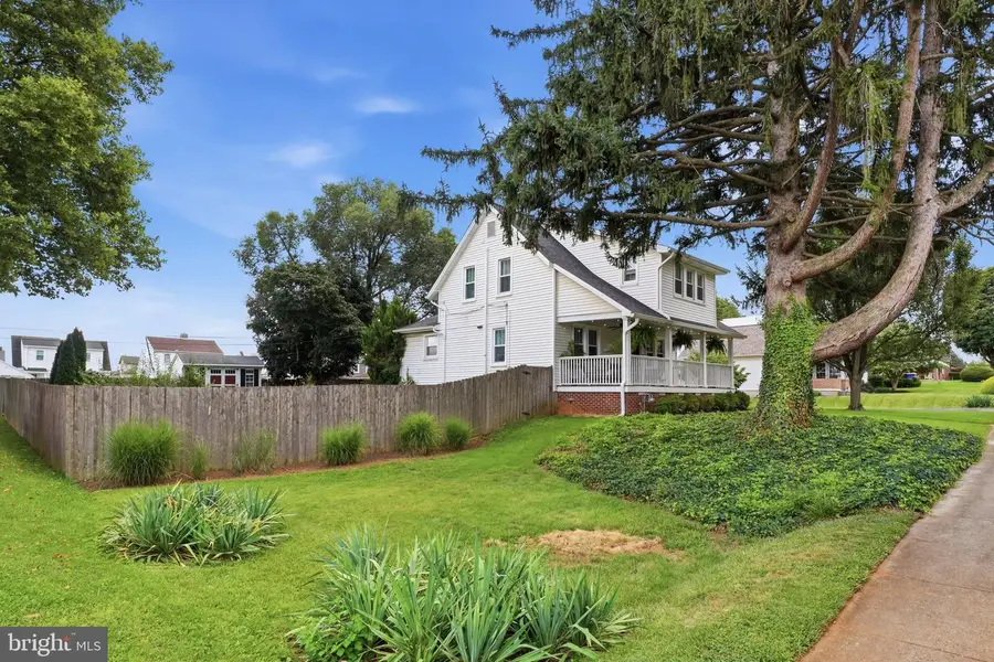 2042 W Stanton St, York, PA 17404 - #2