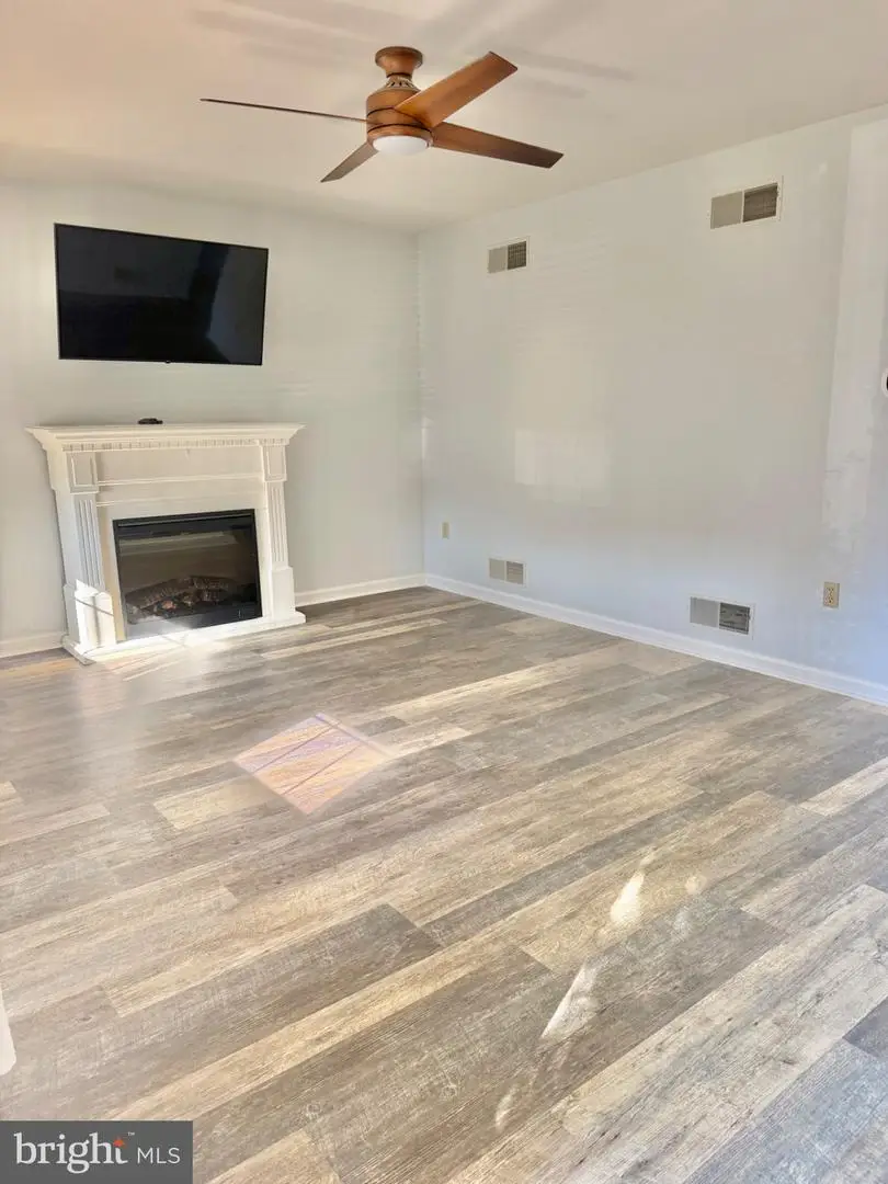 455 Peppermill Ln, York, PA 17404 - #3
