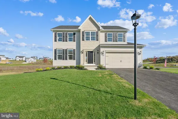 33 Friar Rd #37, YORK, PA 17408