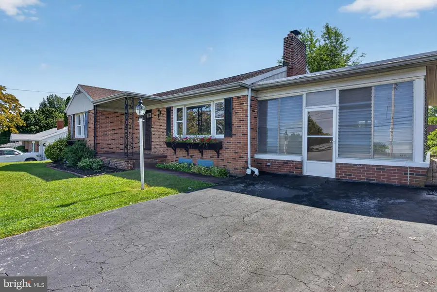 570 Manor Rd, Windsor, PA 17366 - #3