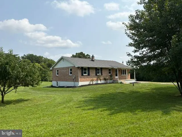 325 E Butter Rd, York, PA 17404 - #2