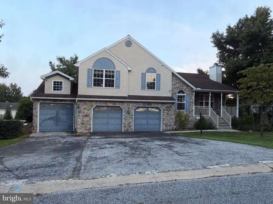 33 Brook Hollow Ave, Felton, PA 17322 - #2