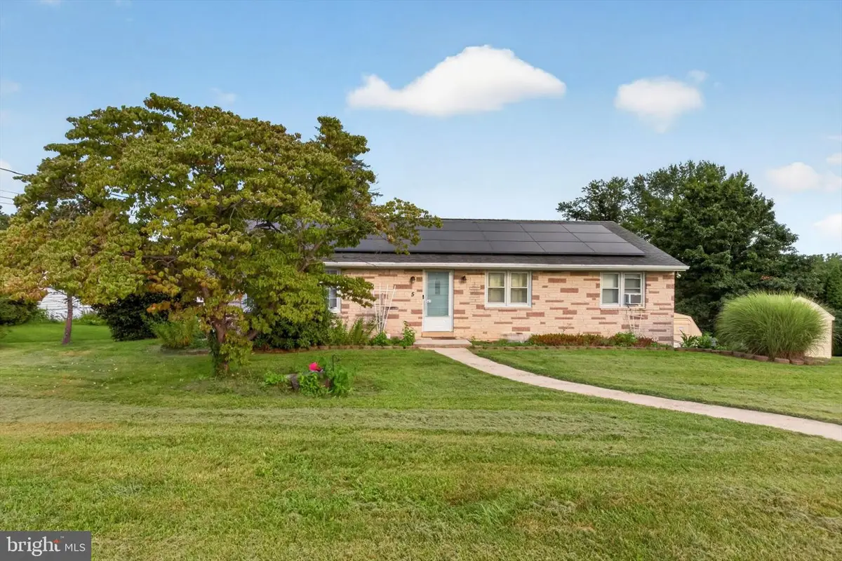 5 Monticello Ave, Spring Grove, PA 17362 - #1