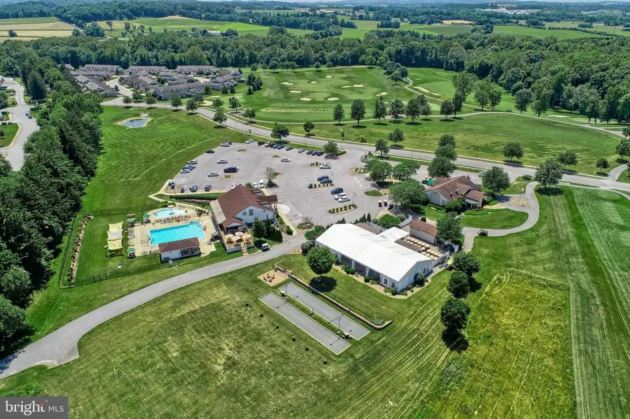 1140 Turnberry Ln, York, PA 17403 - #2