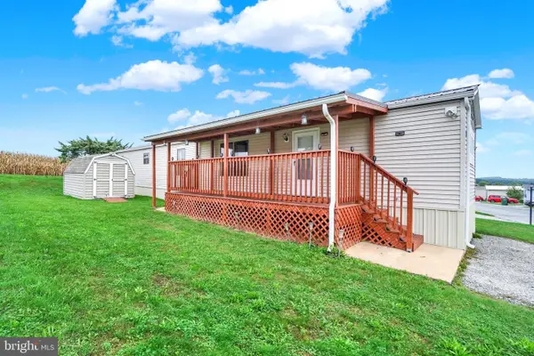 144 Carbridge Rd W, STEWARTSTOWN, PA 17363