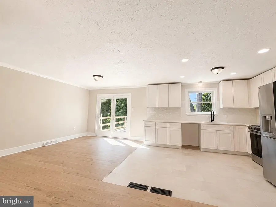 236 Ameda Dr, York, PA 17407 - #3