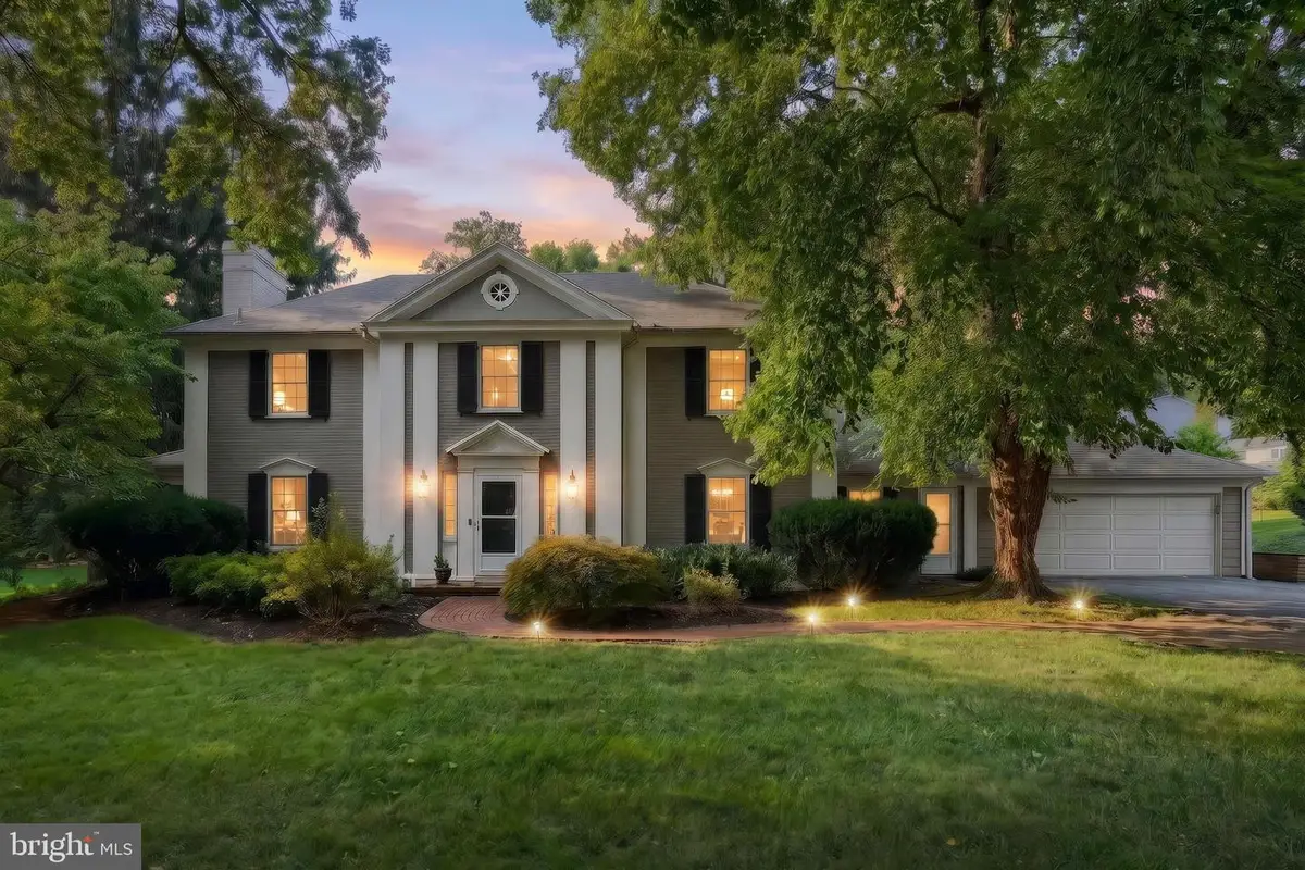 170 Edgewood Dr, York, PA 17403 - #1