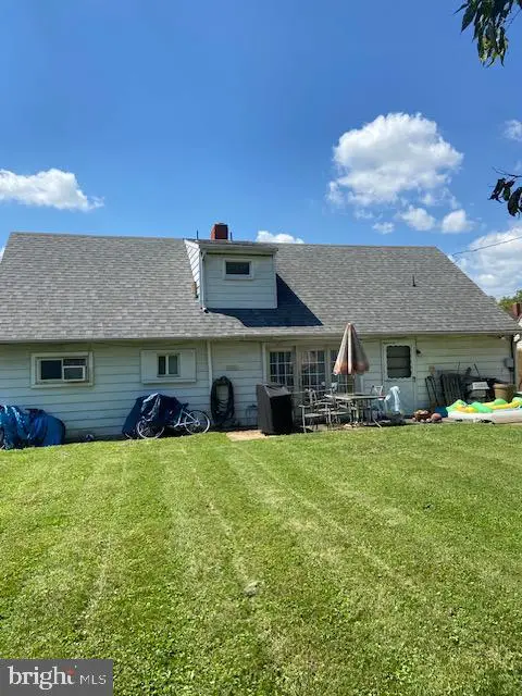 1517 Continental Rd, York, PA 17404 - #2
