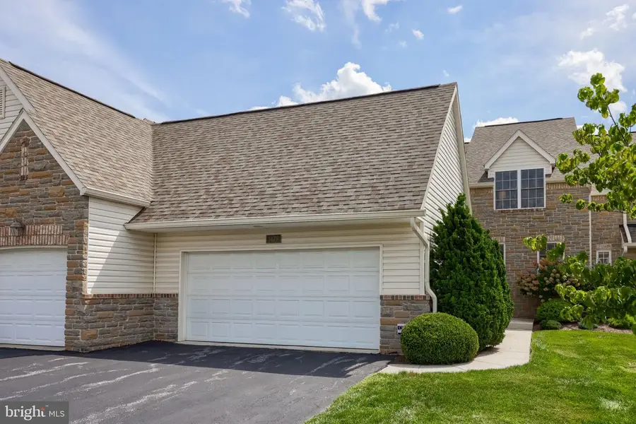 1479 Turnberry Ct, York, PA 17403 - #3
