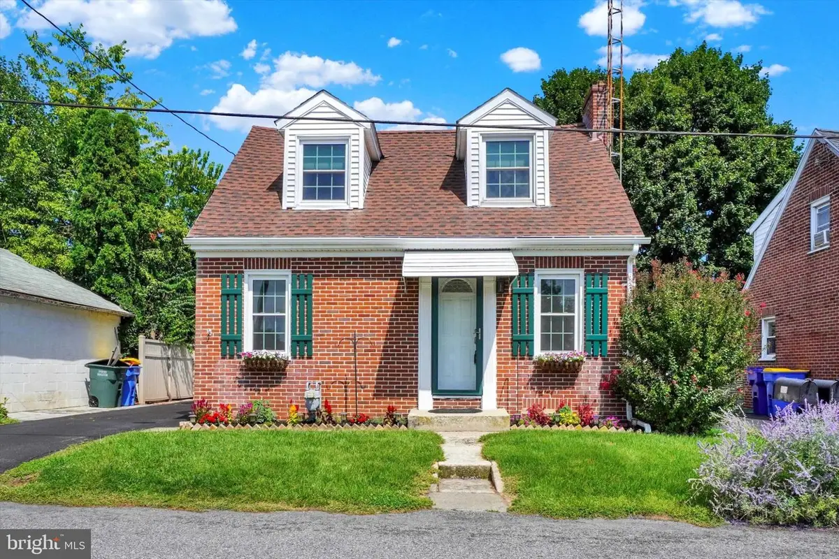 801 E 10th Ave, York, PA 17402 - #1