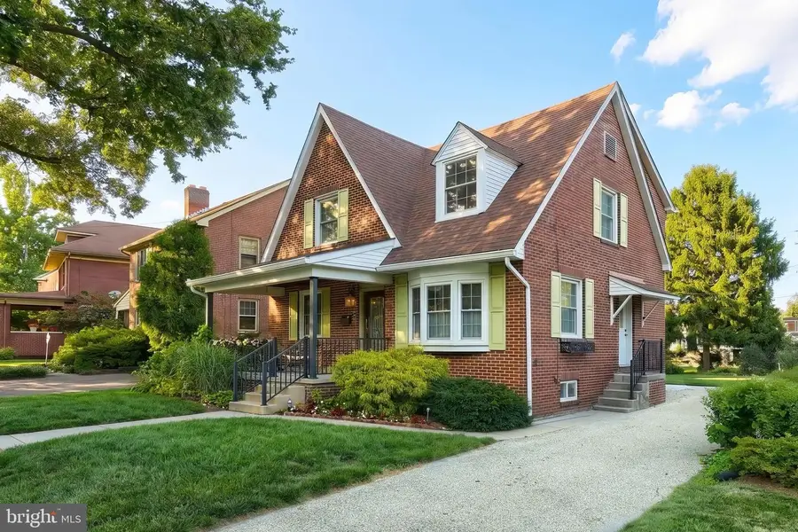 272 Frederick St, Hanover, PA 17331 - #2