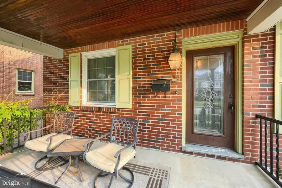 272 Frederick St, Hanover, PA 17331 - #3