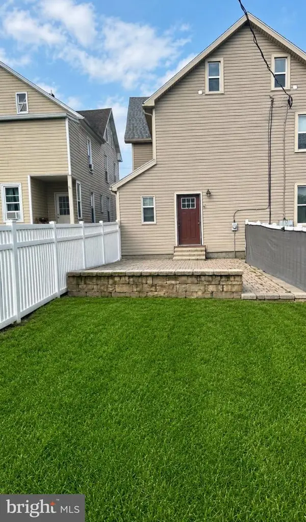 471 High St, HANOVER, PA 17331