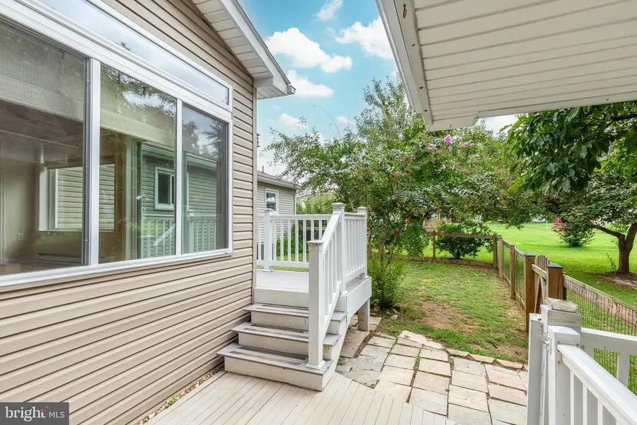 416 Fairview Dr, Hanover, PA 17331 - #3