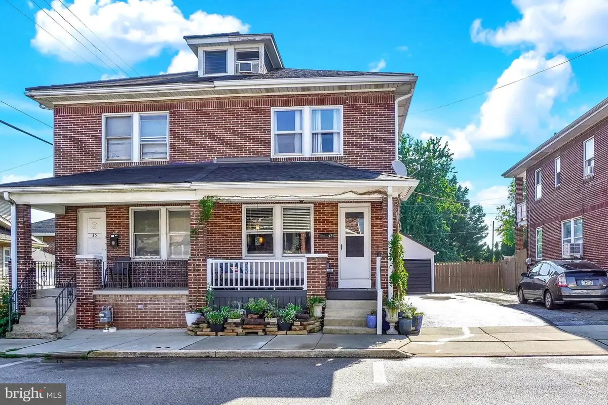 37 S Sumner St, York, PA 17404 - #1