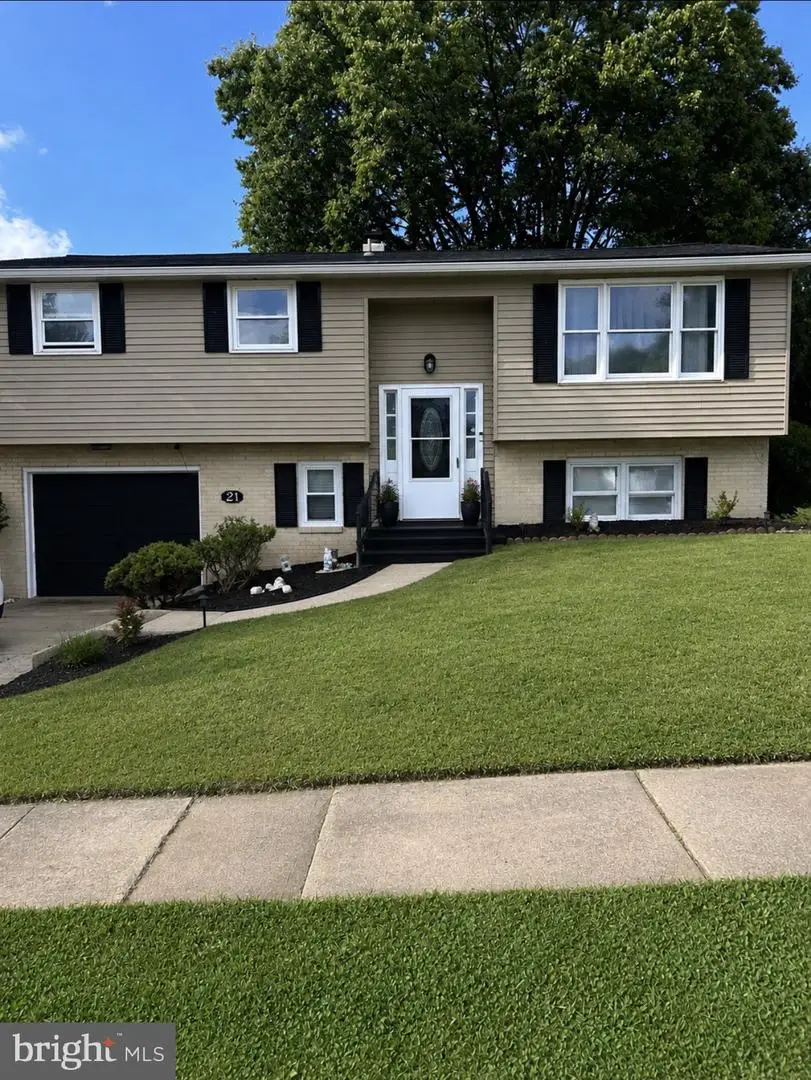 21 Fenwick Dr, Manchester, PA 17345 - #1