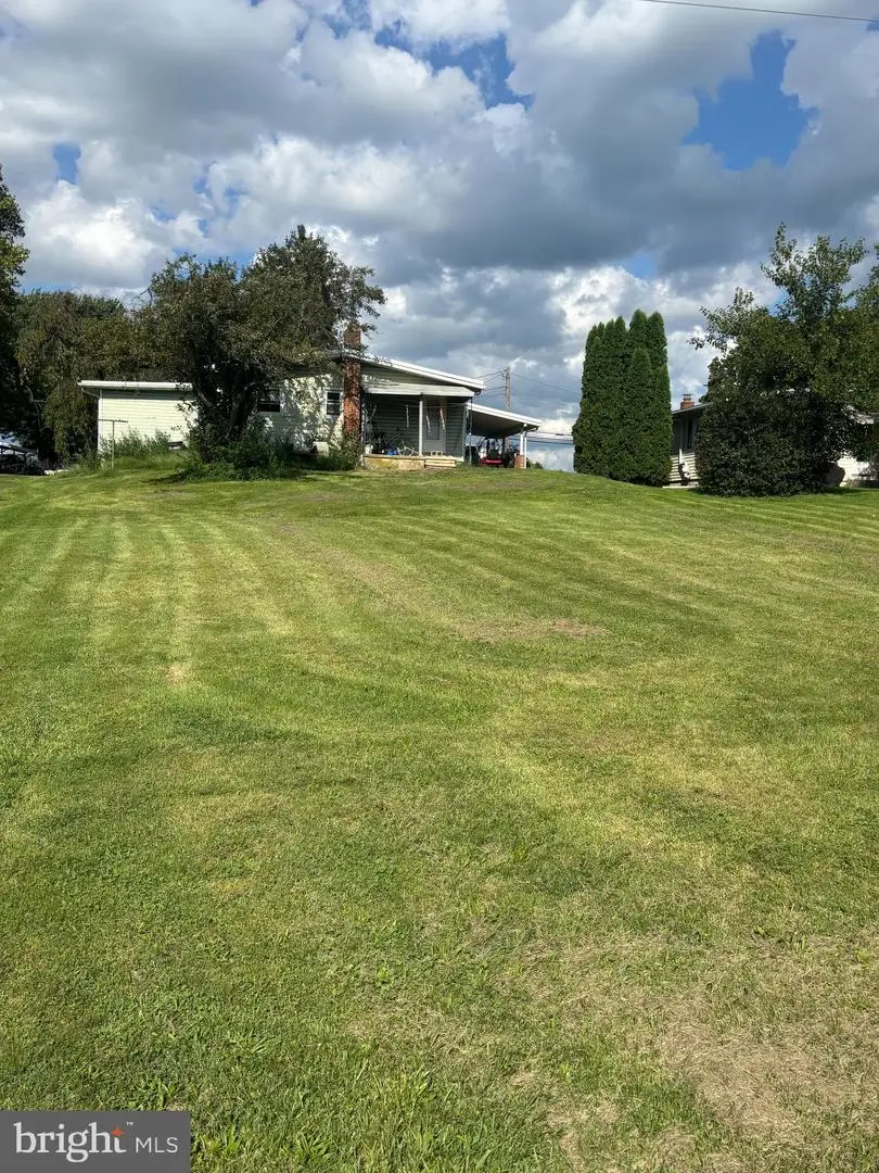 24 S Biesecker Rd, York, PA 17408 - #2