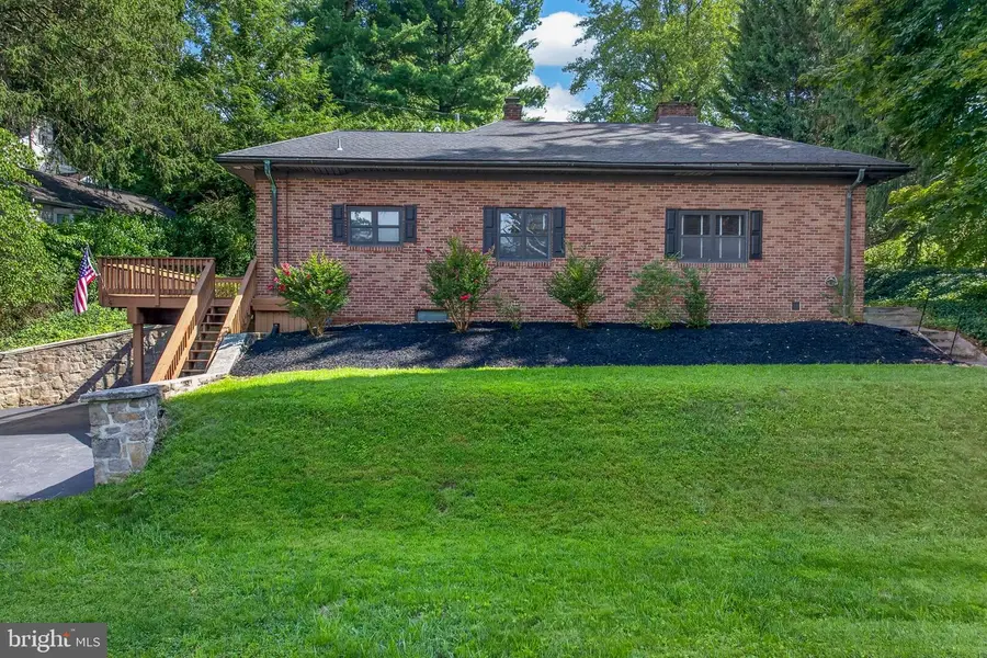 914 Somerset Ln, York, PA 17403 - #2